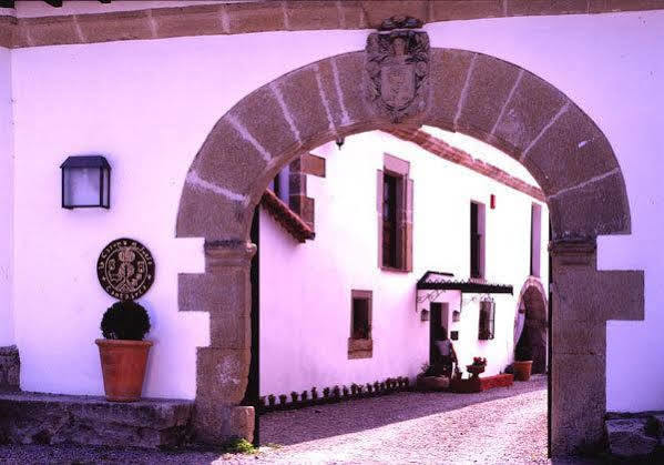 Hotel La Casona De Suesa Extérieur photo